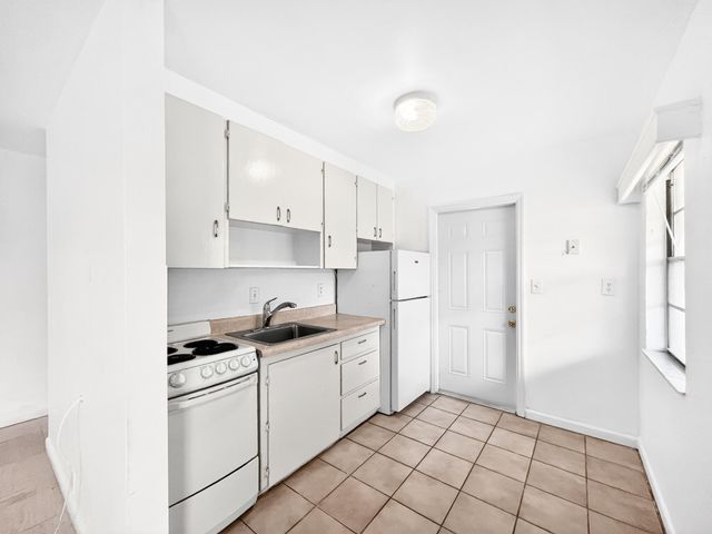 1608 N 58th Avenue, Hollywood, FL 33021