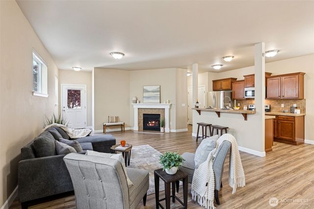 4444 Edgewater Boulevard NE, Lacey, WA 98516