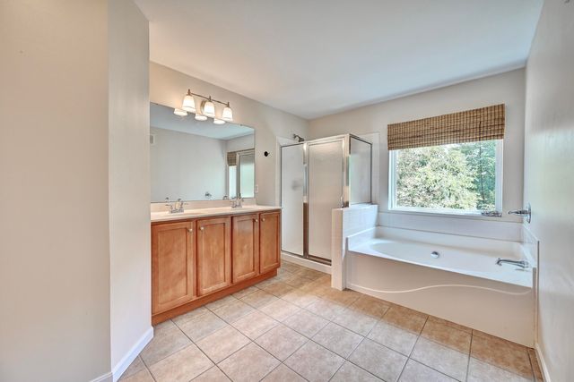 3943 Woodgate Court, Erlanger, KY 41018