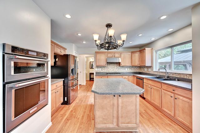 3943 Woodgate Court, Erlanger, KY 41018