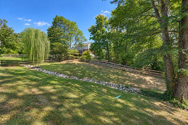 3943 Woodgate Court, Erlanger, KY 41018