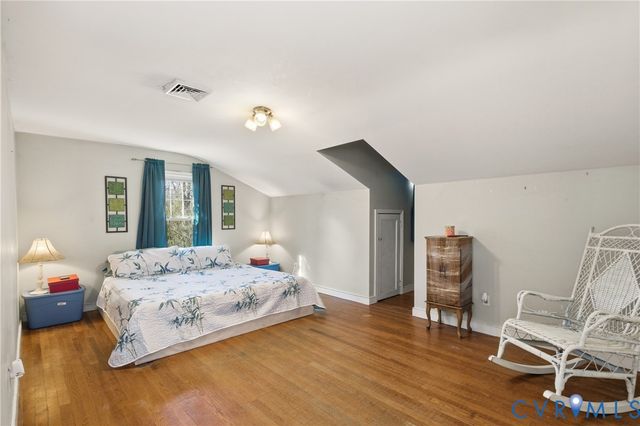 300 Thompson Ave, West Point, VA 23181