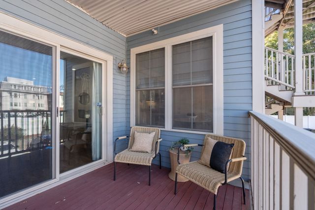 772 East 3rd 2, Boston, MA 02127