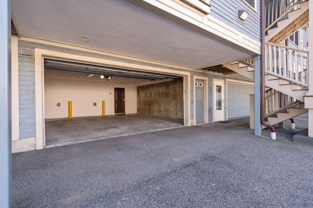 772 East 3rd 2, Boston, MA 02127
