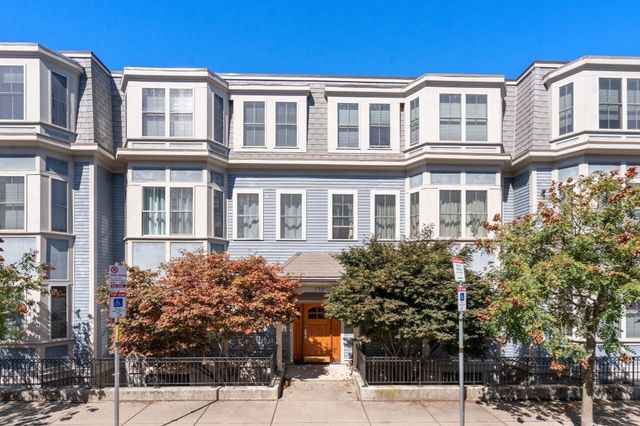772 East 3rd 2, Boston, MA 02127