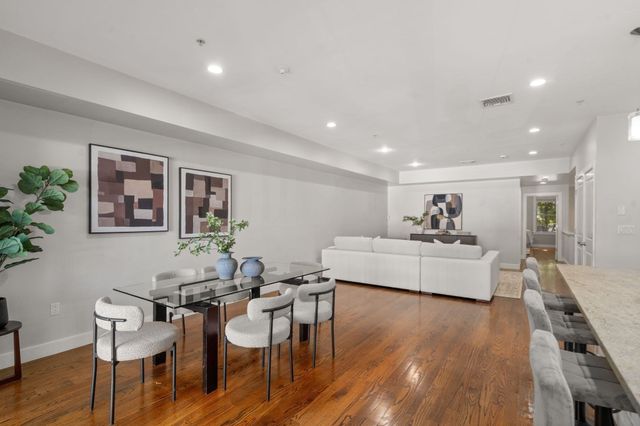 772 East 3rd 2, Boston, MA 02127