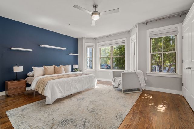 772 East 3rd 2, Boston, MA 02127