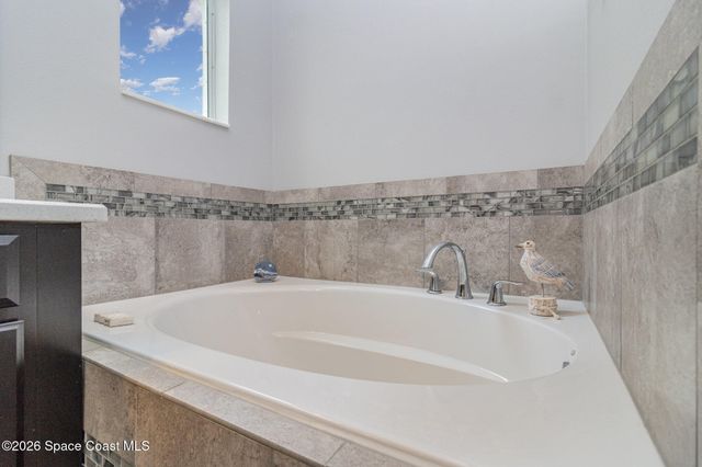 7983 Loren Cove Drive, Melbourne, FL 32940