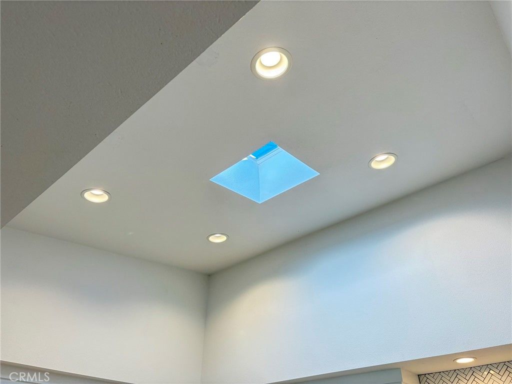 Image 16 of property listing at 1340 Kenwood Road m7-156J, Seal Beach, CA 90740