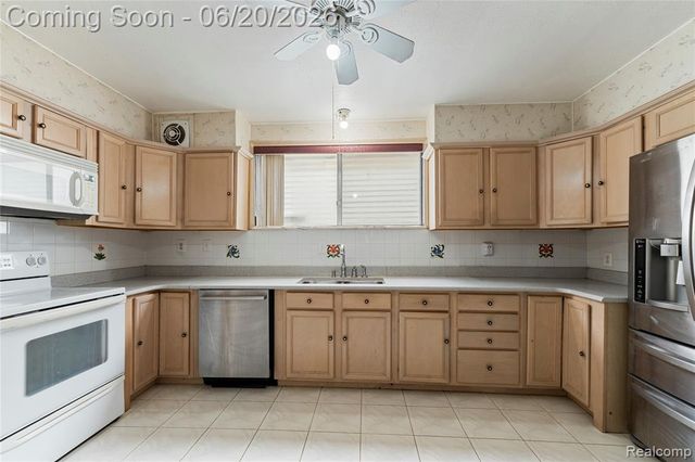 2200 Belmont Street, Hamtramck, MI 48212