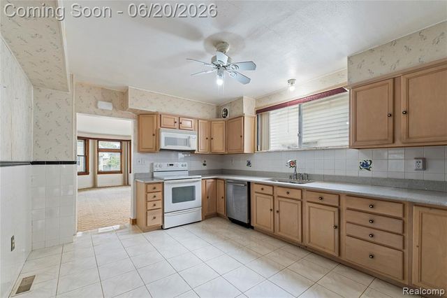 2200 Belmont Street, Hamtramck, MI 48212