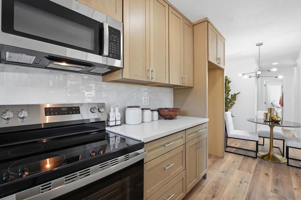 Image 14 of property listing at 9922 Paseo Montalban, San Diego, CA 92129