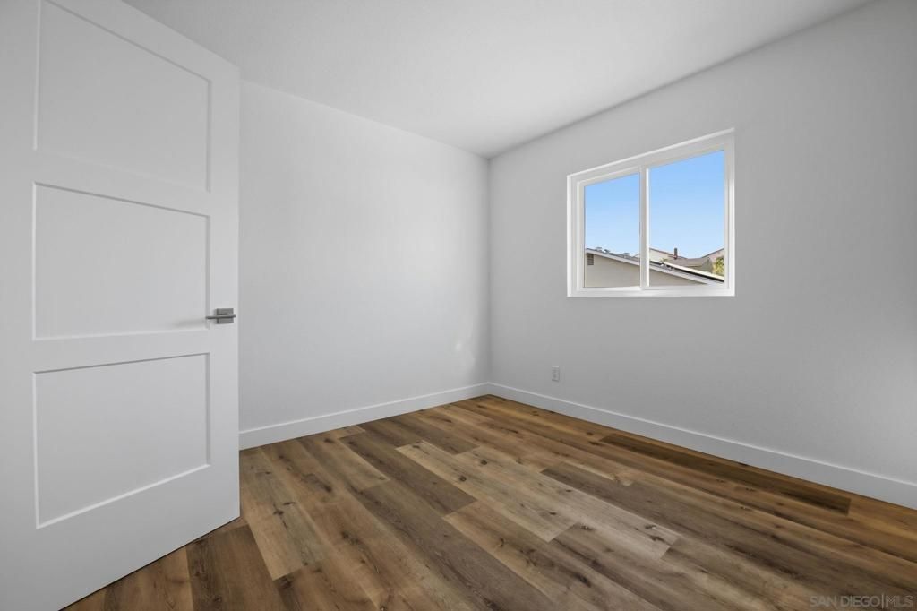 Image 21 of property listing at 9922 Paseo Montalban, San Diego, CA 92129