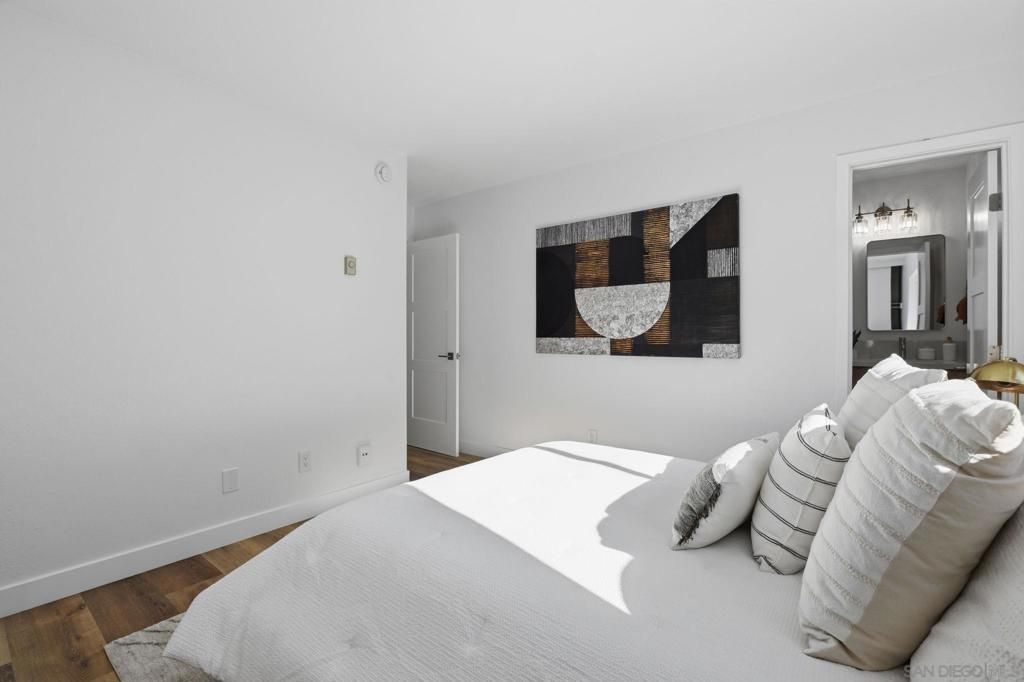 Image 28 of property listing at 9922 Paseo Montalban, San Diego, CA 92129