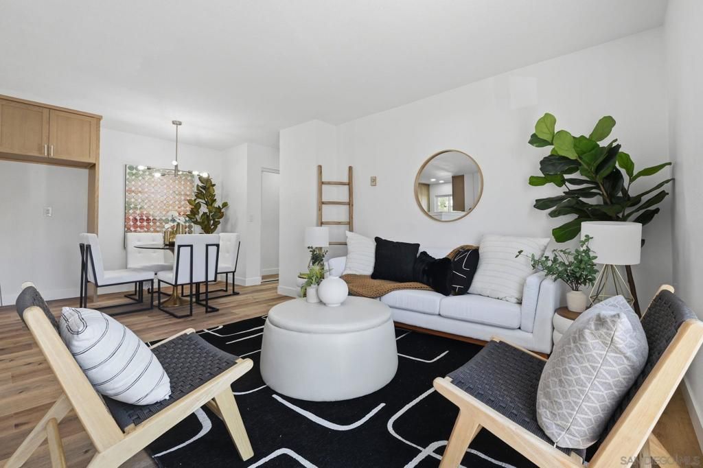 Image 5 of property listing at 9922 Paseo Montalban, San Diego, CA 92129