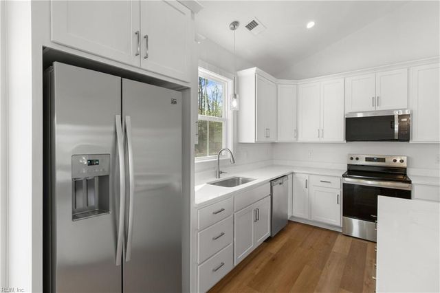 10785 Hornets Nest RD, Gloucester, VA 23061