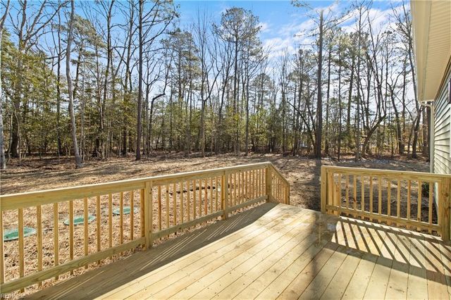 10785 Hornets Nest RD, Gloucester, VA 23061