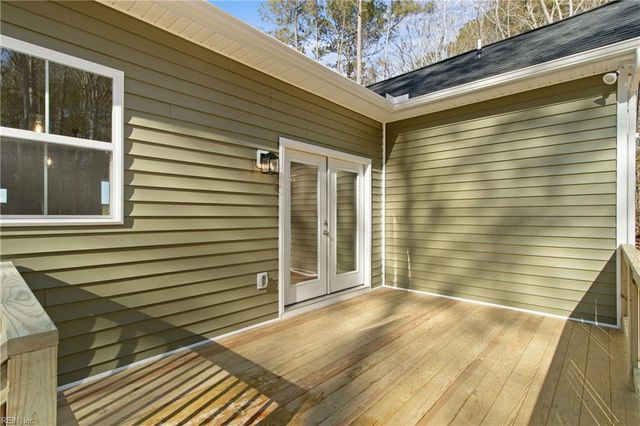 10785 Hornets Nest RD, Gloucester, VA 23061