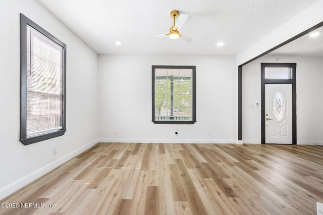 101 E 7TH Street, Jacksonville, FL 32206