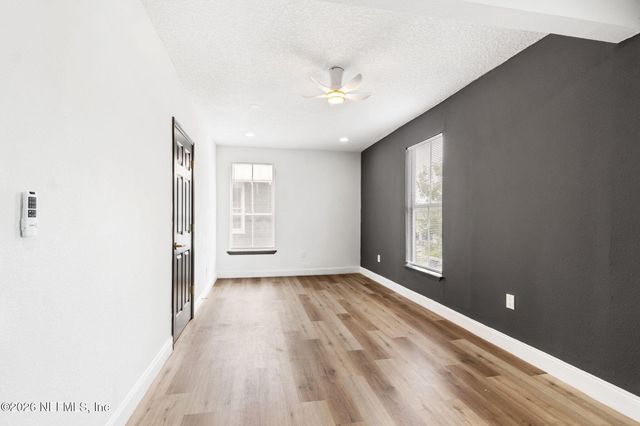 101 E 7TH Street, Jacksonville, FL 32206