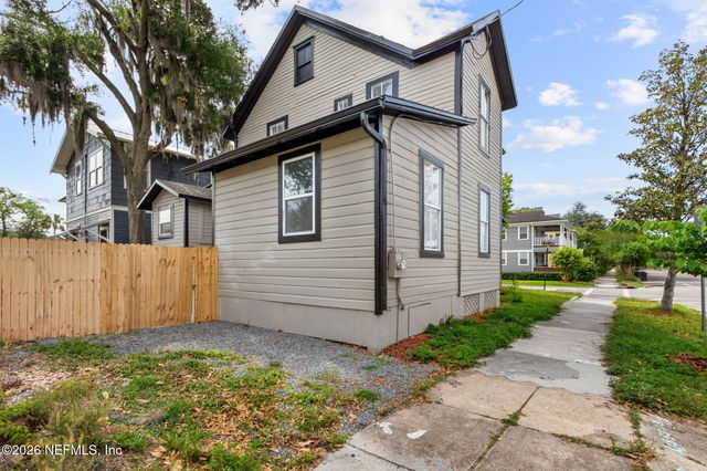 101 E 7TH Street, Jacksonville, FL 32206