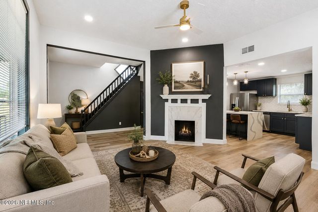 101 E 7TH Street, Jacksonville, FL 32206
