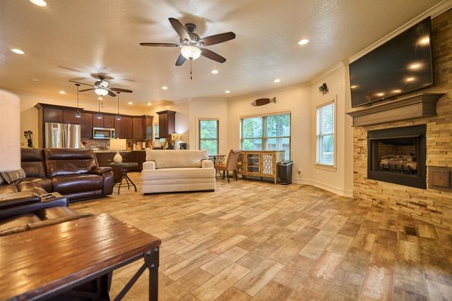 509 B Woodland Hills Rd, Hardy, AR 72542