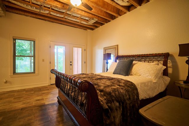 509 B Woodland Hills Rd, Hardy, AR 72542