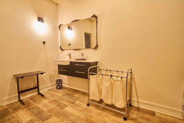 509 B Woodland Hills Rd, Hardy, AR 72542