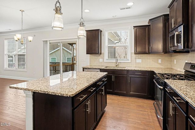 91 Stratford Lane, Clayton, NC 27527