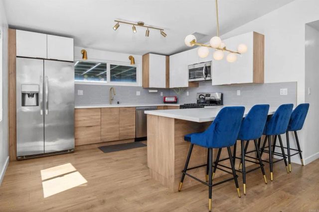 3561 Tomahawk Lane, San Diego, CA 92117