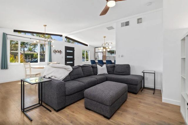 3561 Tomahawk Lane, San Diego, CA 92117