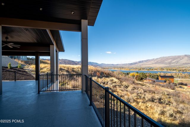 6858 E Summit Peak Circle, Huntsville, UT 84317