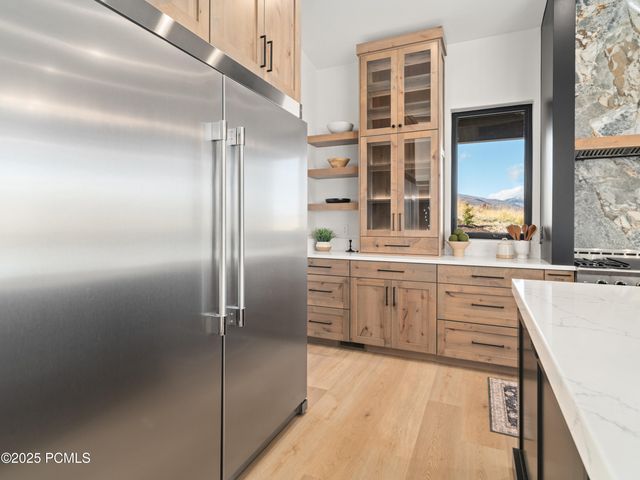 6858 E Summit Peak Circle, Huntsville, UT 84317