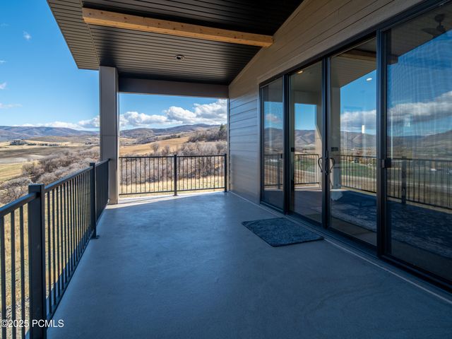 6858 E Summit Peak Circle, Huntsville, UT 84317