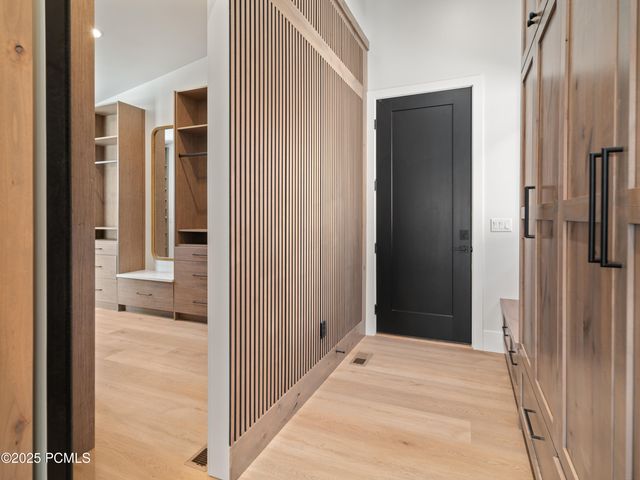 6858 E Summit Peak Circle, Huntsville, UT 84317