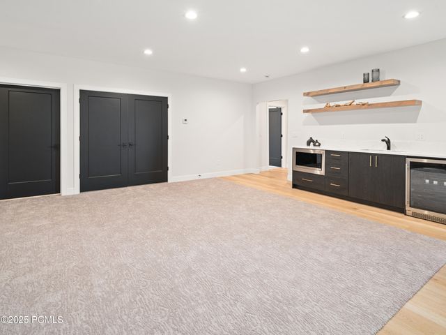 6858 E Summit Peak Circle, Huntsville, UT 84317