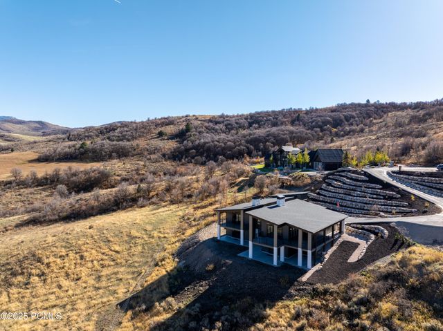 6858 E Summit Peak Circle, Huntsville, UT 84317