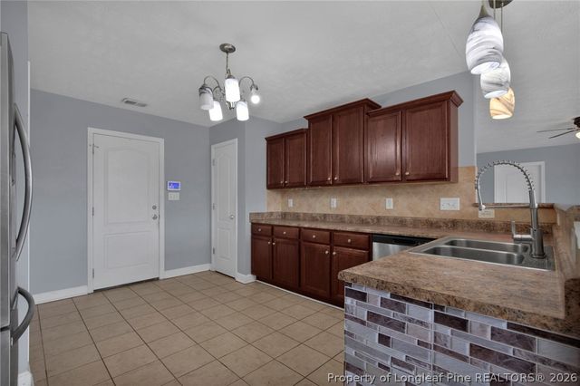 505 Collinwood Drive, Raeford, NC 28376