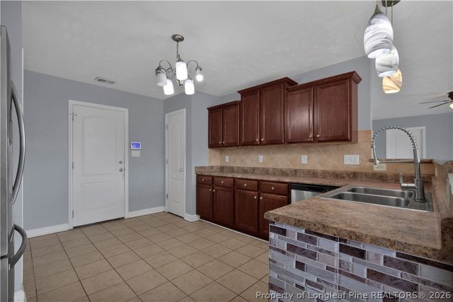 505 Collinwood Drive, Raeford, NC 28376