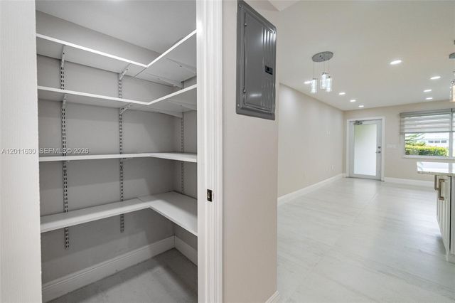 102 E Upminster E 102, Deerfield Beach, FL 33442