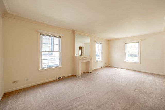 5610 N Ottawa Avenue, Chicago, IL 60631