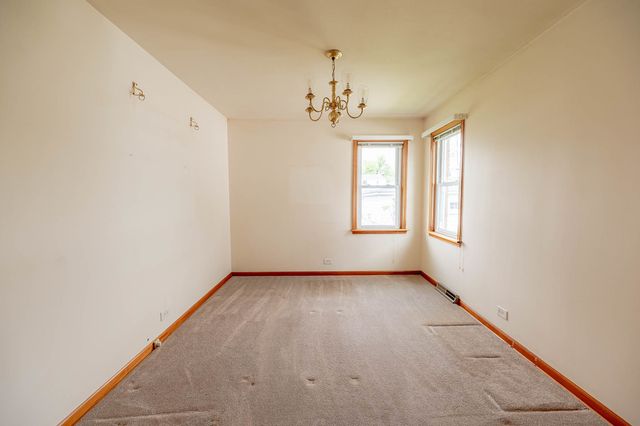5610 N Ottawa Avenue, Chicago, IL 60631