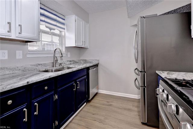 12856 Daybreak CIR, Newport News, VA 23602