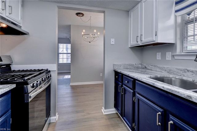 12856 Daybreak CIR, Newport News, VA 23602