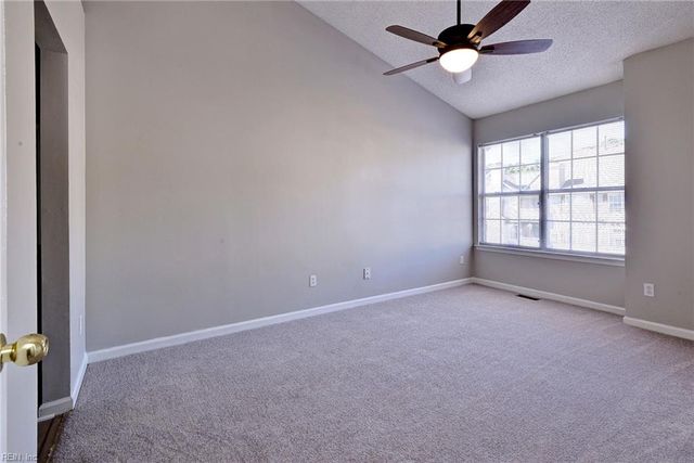 12856 Daybreak CIR, Newport News, VA 23602