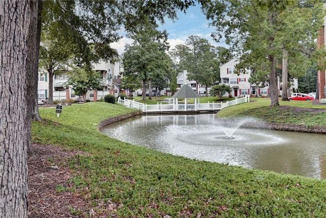 12856 Daybreak CIR, Newport News, VA 23602