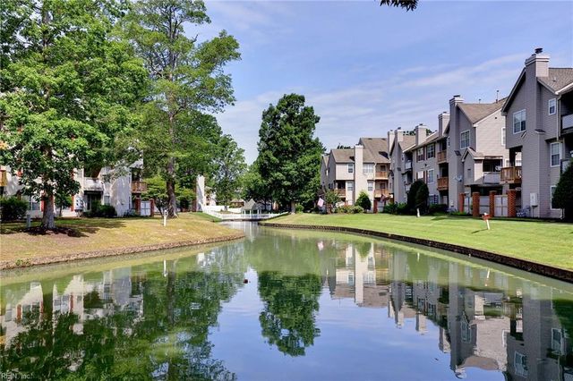 12856 Daybreak CIR, Newport News, VA 23602