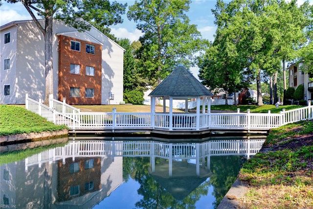 12856 Daybreak CIR, Newport News, VA 23602