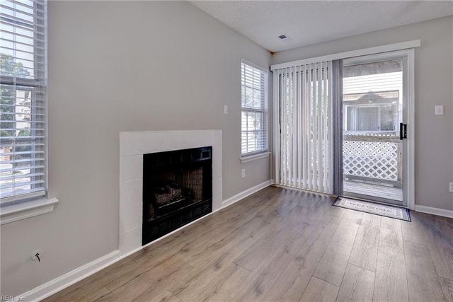 12856 Daybreak CIR, Newport News, VA 23602
